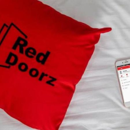 Reddoorz Plus At Hotel Negeri Baru Lodaya Puncak Bogor Eksteriør billede
