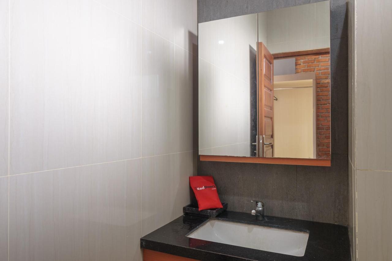 Reddoorz Plus At Hotel Negeri Baru Lodaya Puncak Bogor Eksteriør billede